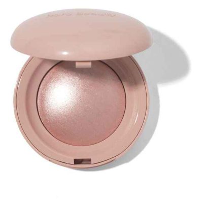 RARE BEAUTY POWDER HIGHLIGHTER MESMARIZER