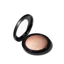 MAC MINERALIZE SKINFINISH- SOFT & GENTLE