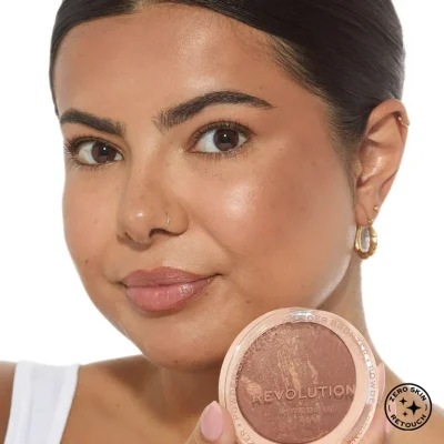 ceff6f7e-437e-4d4f-af43-470a8f885414.93550ac331fe4ea38af847f2d1b82a59 REVOLUTION BRONZER RELOADED LONG WEEKEND